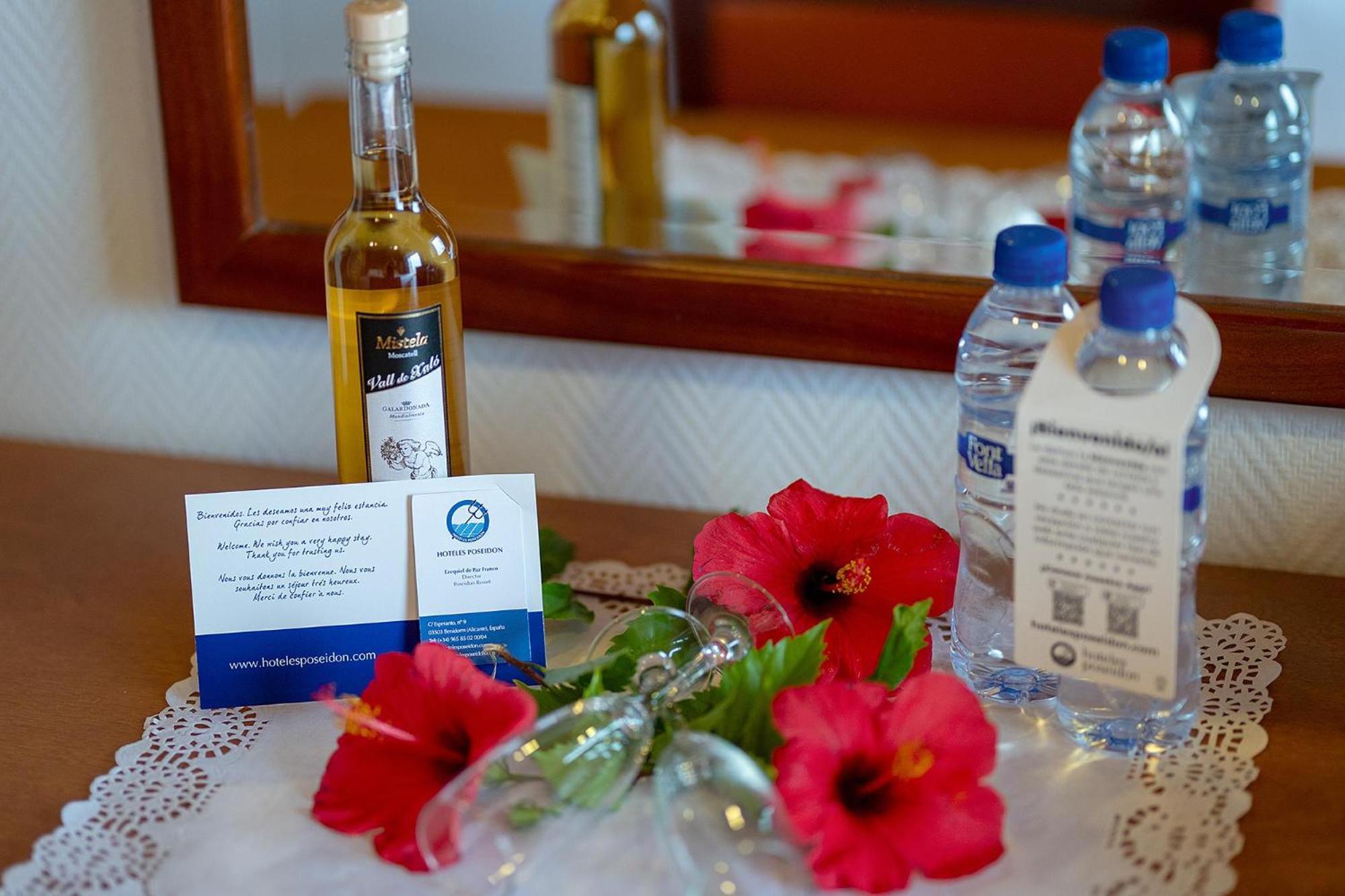 בנידורם Poseidon Resort מראה חיצוני תמונה