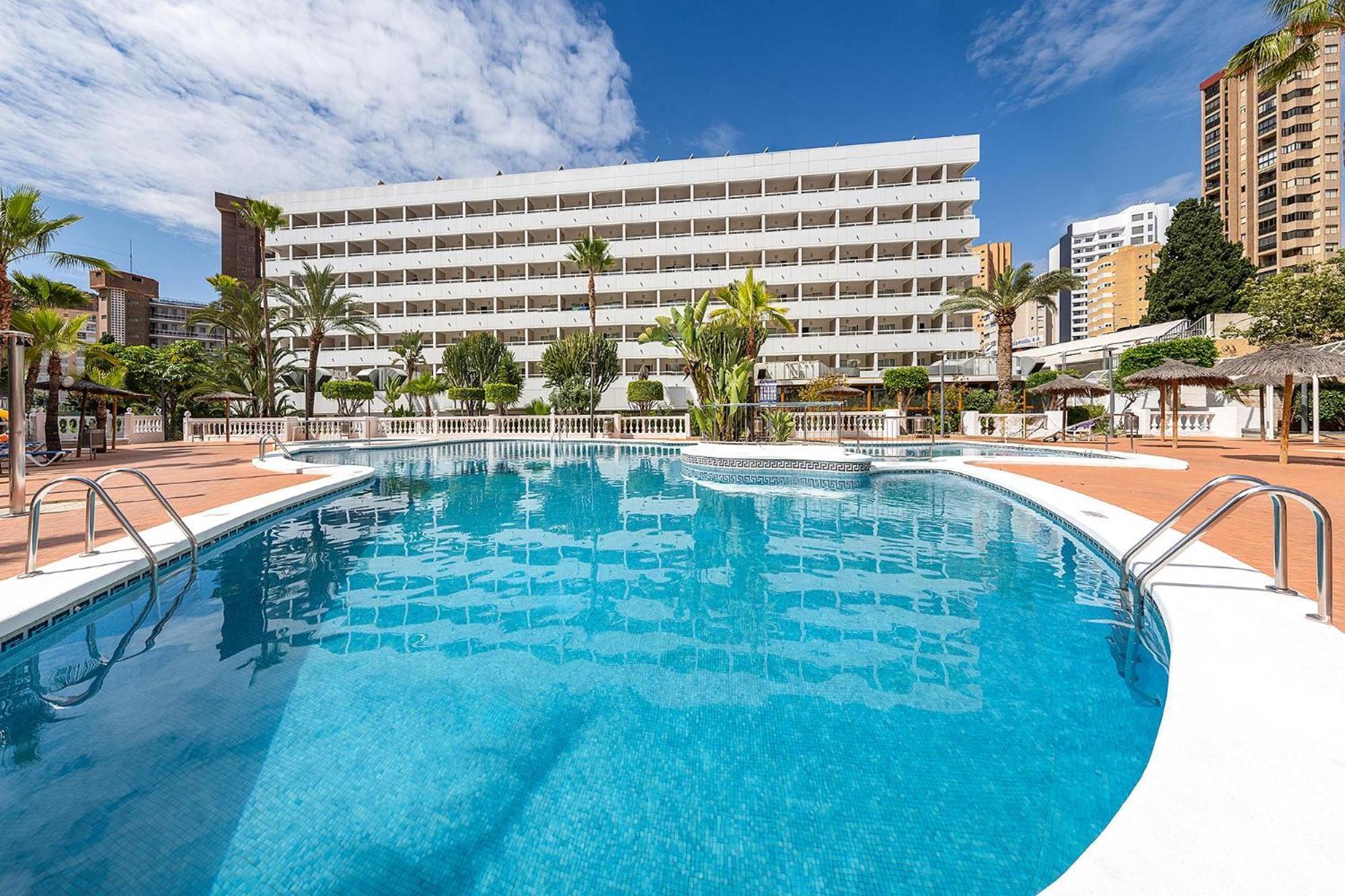 בנידורם Poseidon Resort מראה חיצוני תמונה