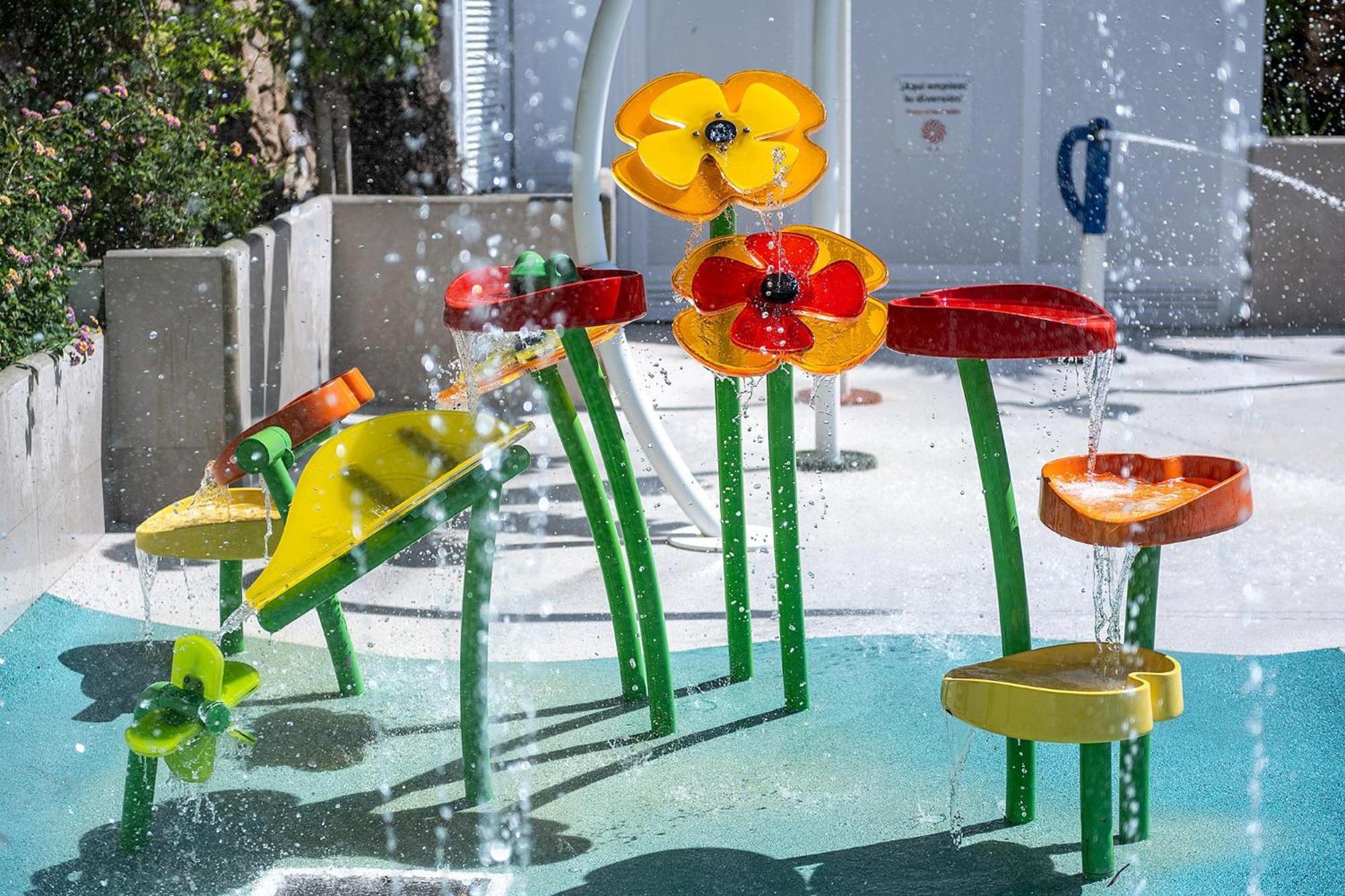 בנידורם Poseidon Resort מראה חיצוני תמונה