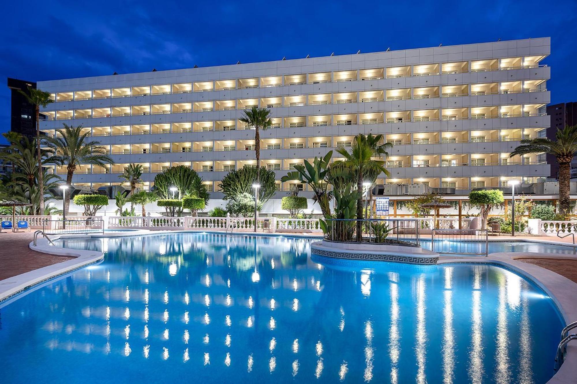 בנידורם Poseidon Resort מראה חיצוני תמונה