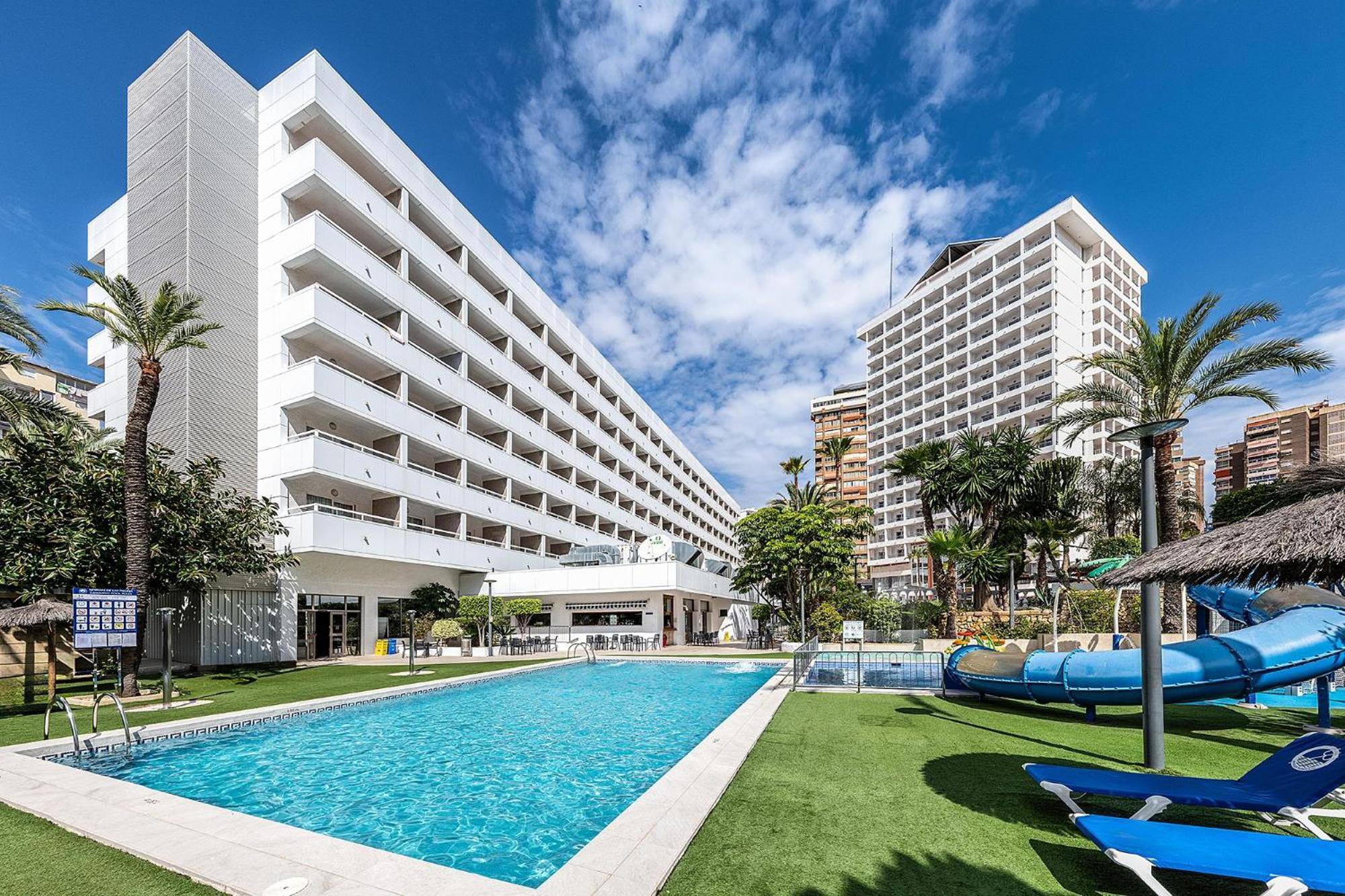 בנידורם Poseidon Resort מראה חיצוני תמונה